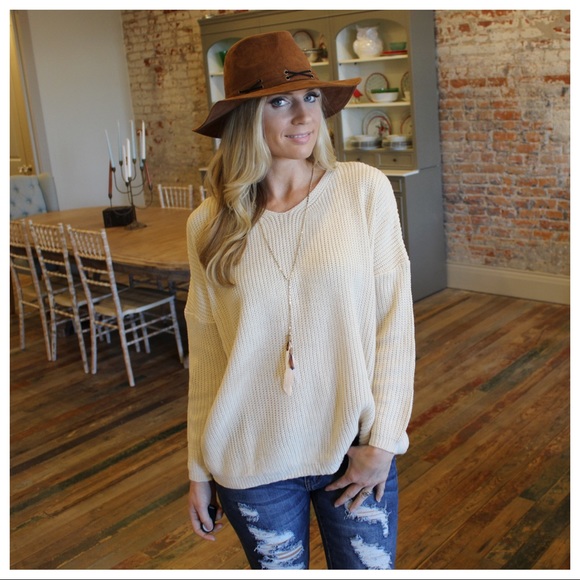 Cream lace up back cable knit sweater - Picture 2 of 3